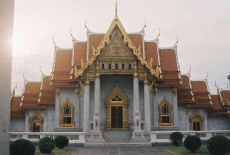 one of Bangkoks many temples
